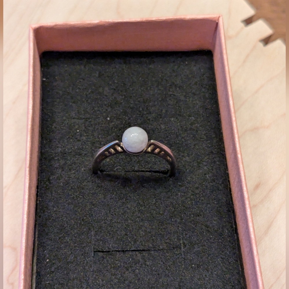 Vintage Sterling Silver Filigree & Moonstone Cabochon Ring